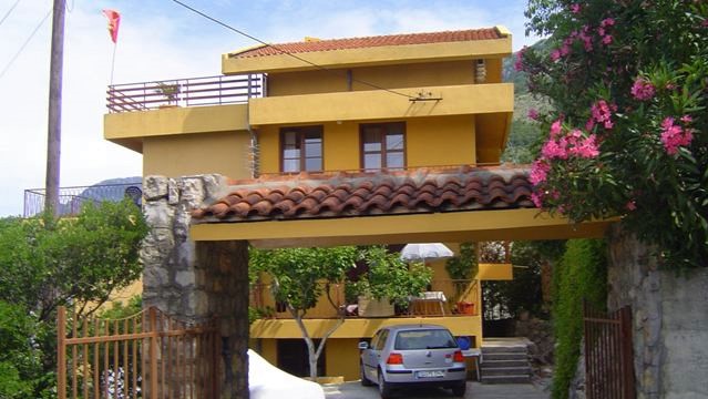 privatni_smestaj_vila_talas_turs_sutomore